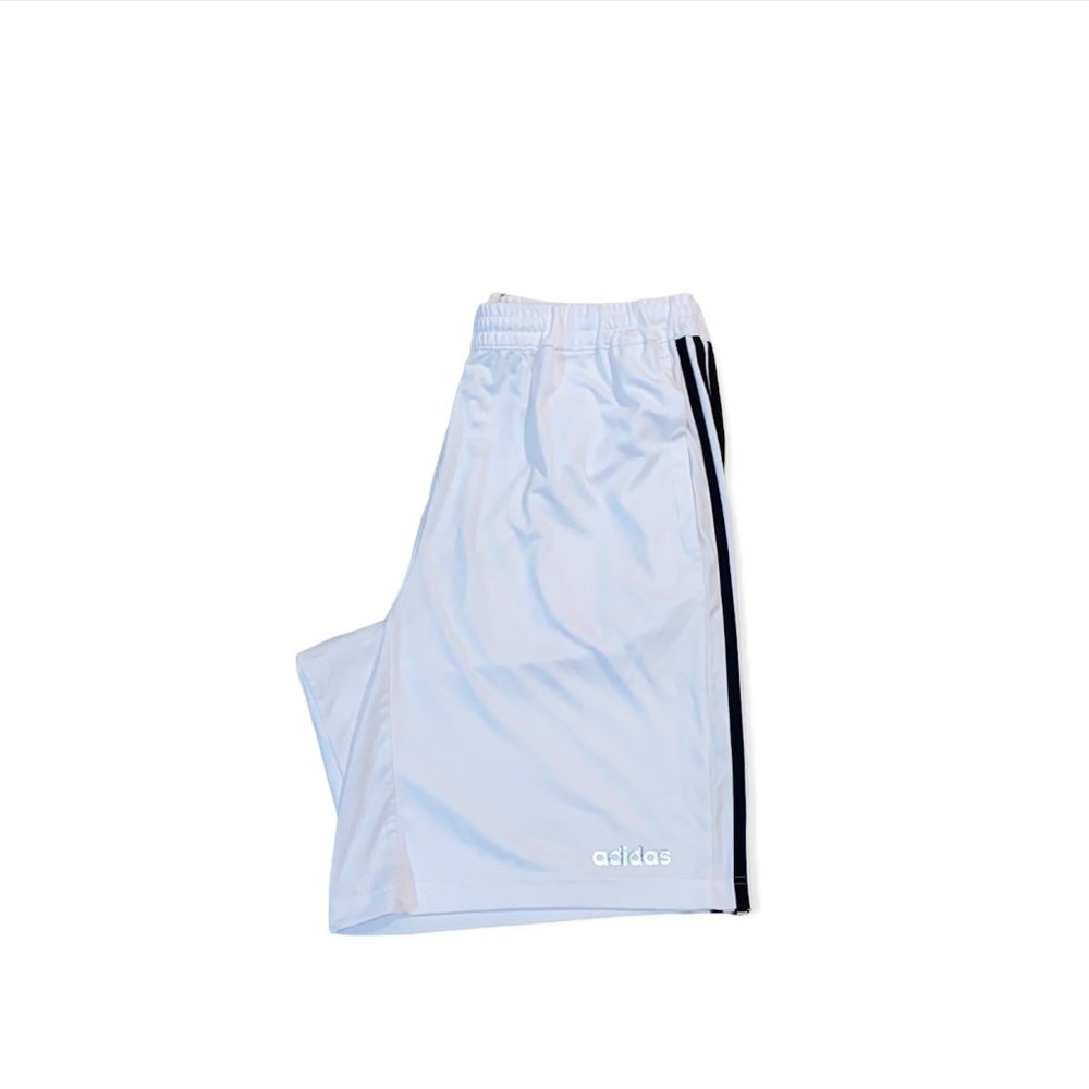 Adidas Essential 3-Stripe Shorts